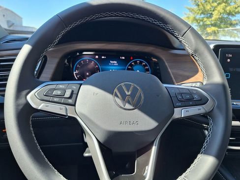 New 2026 Volkswagen Atlas SE image 16