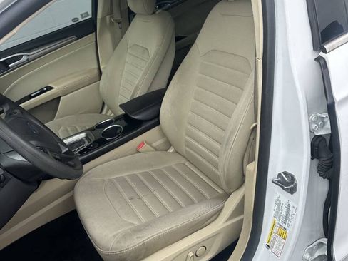 Used 2013 Ford Fusion SE FWD image 6
