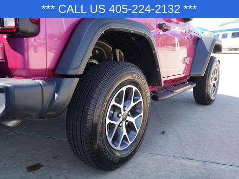 Used 2022 Jeep Wrangler Rubicon AWD/4WD image 8