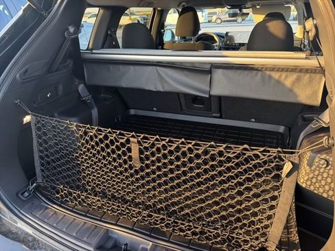 Used 2025 Mitsubishi Outlander ES image 38