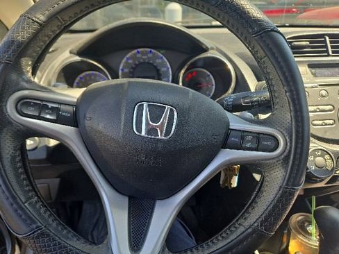 Used 2013 Honda Fit Sport image 7