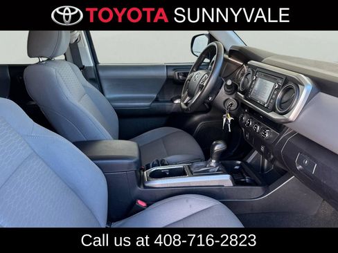 Used 2017 Toyota Tacoma SR5 w/ Tow Package AWD/4WD image 20