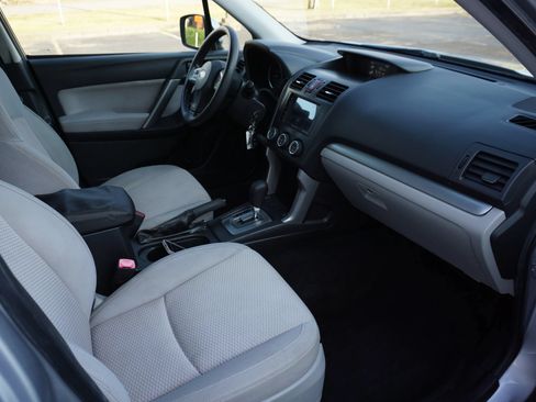 Used 2014 Subaru Forester 2.5i Premium w/ All-Weather Package AWD/4WD image 24
