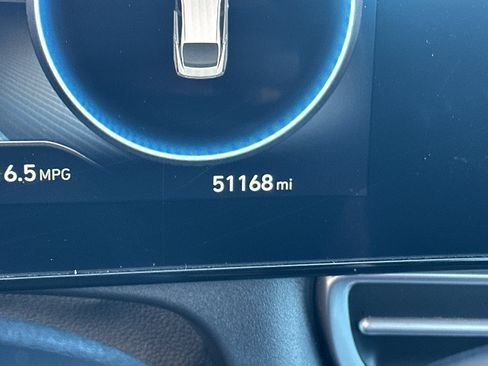 Used 2023 Hyundai Elantra SEL w/ Convenience Package image 16