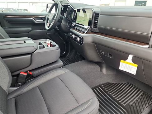 New 2026 GMC Sierra 1500 Elevation image 18