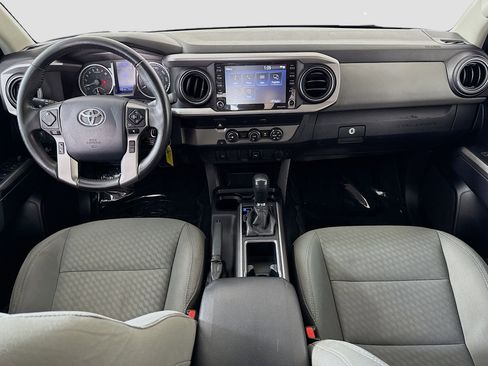 Used 2020 Toyota Tacoma SR5 image 23