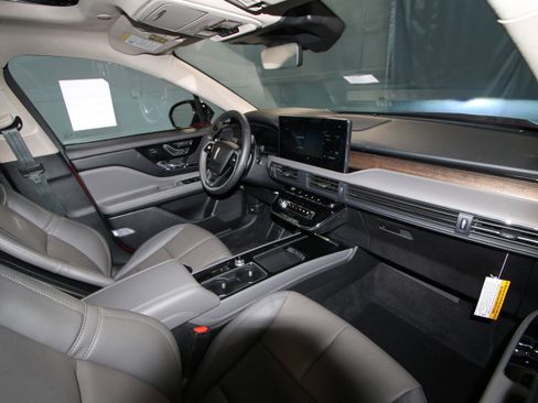 New 2026 Lincoln Corsair Grand Touring image 22