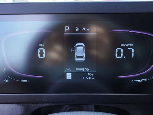 Used 2024 Kia Sportage LX image 17