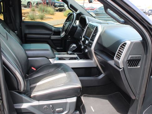 Used 2019 Ford F150 Platinum w/ Equipment Group 701A Luxury AWD/4WD image 24