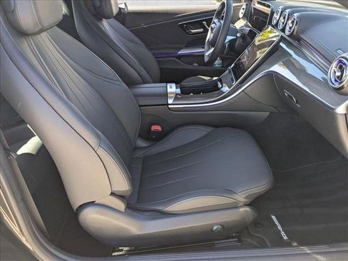 Used 2025 Mercedes-Benz CLE 300 4MATIC Coupe image 21