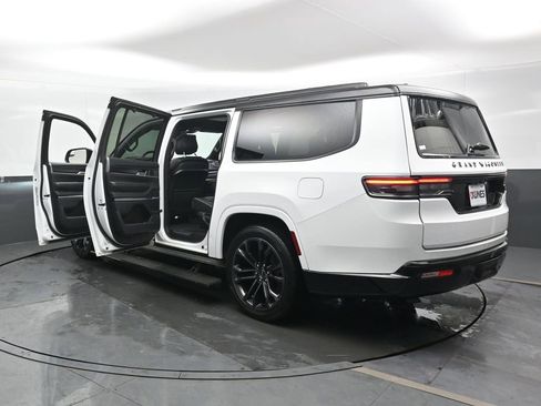 Used 2024 Jeep Grand Wagoneer L Series II w/ Quick Order Packagew 28T AWD/4WD image 50