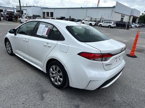 Used 2021 Toyota Corolla LE FWD image 6