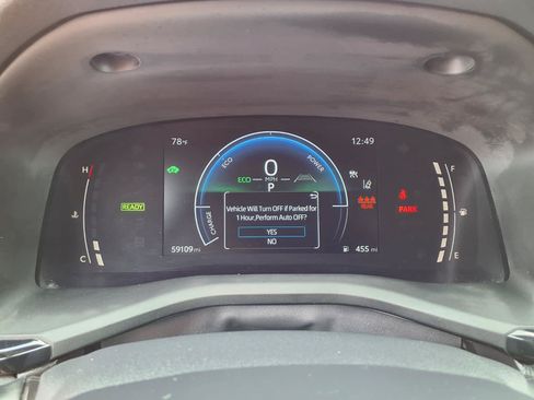 Used 2025 Toyota Camry LE FWD image 18