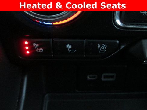 Certified 2021 GMC Yukon SLT w/ SLT Luxury Plus Package image 17