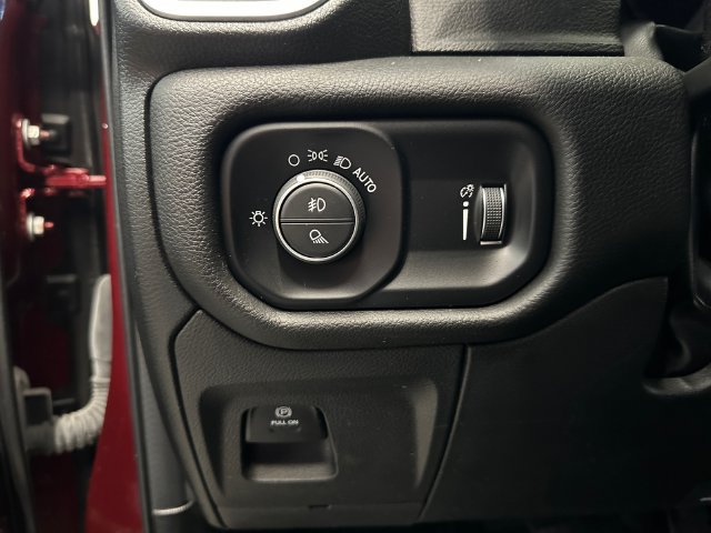 Used 2023 RAM 1500 Big Horn AWD/4WD image 29
