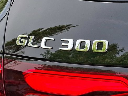 Used 2026 Mercedes-Benz GLC 300 4MATIC image 29