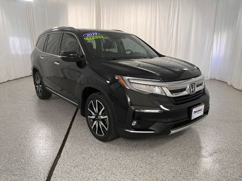 Used 2019 Honda Pilot Touring image 11