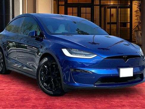 Used 2022 Tesla Model X Plaid AWD/4WD image 2