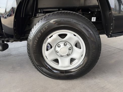 Certified 2020 Toyota Tacoma SR image 9