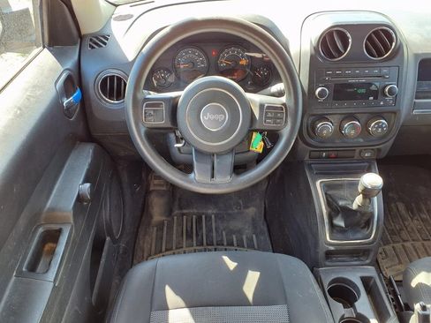 Used 2014 Jeep Patriot Sport AWD/4WD image 11