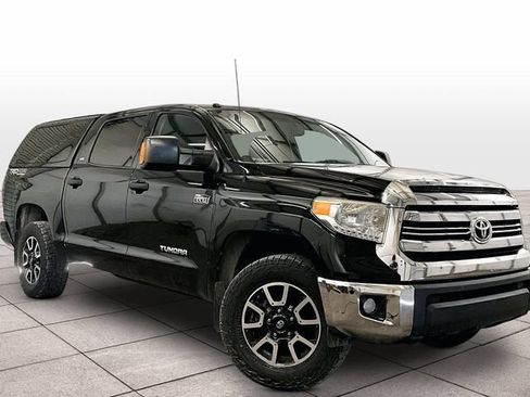 Used 2016 Toyota Tundra SR5 w/ TRD Off Road Package AWD/4WD image 2