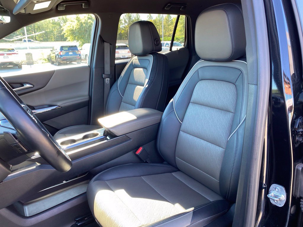 Used 2025 Chevrolet Equinox LT w/ Convenience Package II AWD/4WD image 24