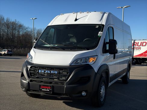 New 2026 RAM ProMaster 2500 w/ Convenience Group image 2
