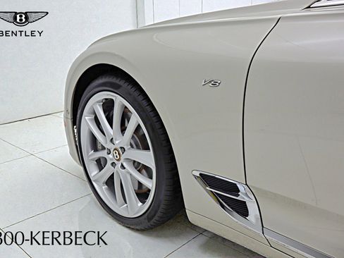 Used 2020 Bentley Continental GT image 20
