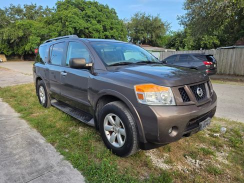 Used 2015 Nissan Armada SV w/ SV Driver Package RWD image 6