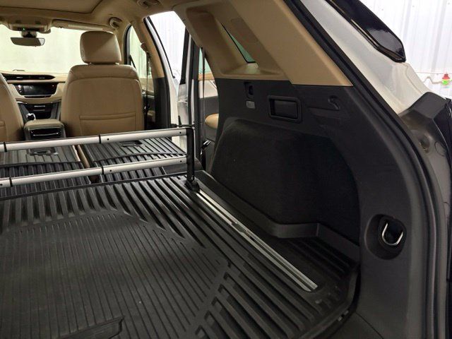 Used 2021 Cadillac XT5 Sportv w/ Platinum Package AWD/4WD image 13