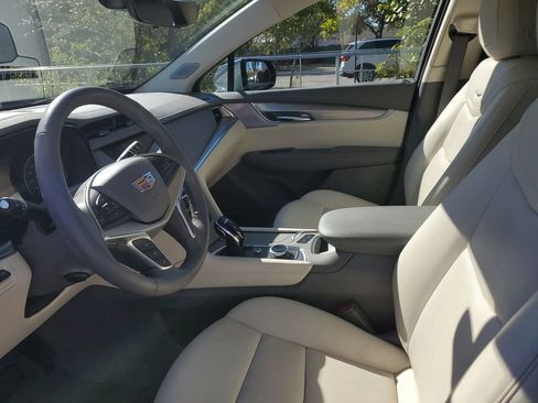 Certified 2023 Cadillac XT5 Premium Luxury w/ Technology Package image 21