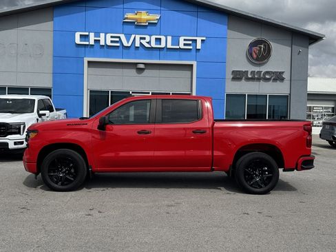 Used 2024 Chevrolet Silverado 1500 Custom RWD image 3