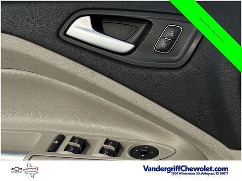 Used 2018 Ford Escape SE FWD image 19