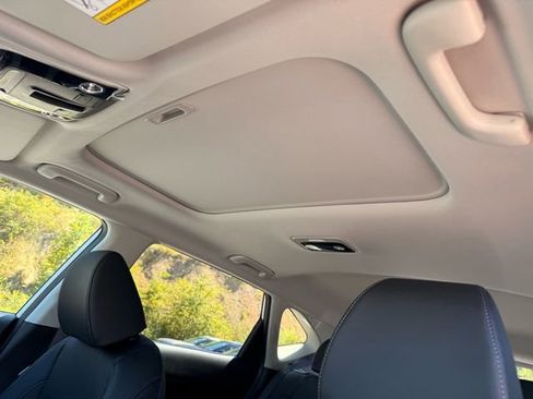 New 2026 Kia Seltos SX w/ SX Sunroof Package image 9