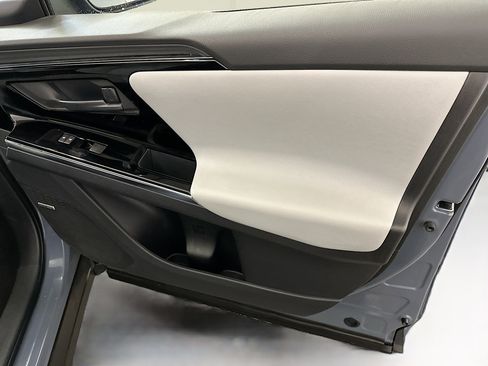 Used 2023 Subaru Solterra AWD image 35