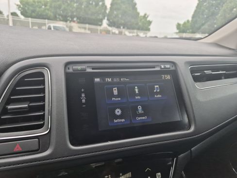Used 2016 Honda HR-V EX image 17