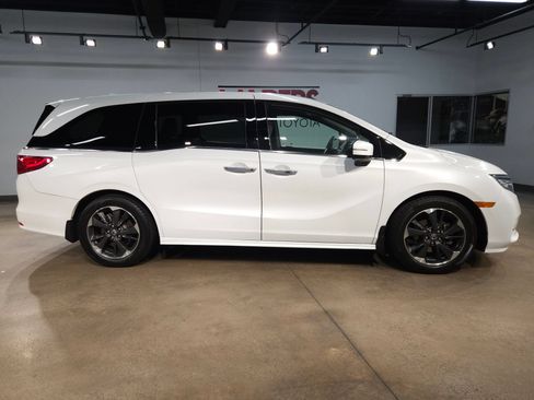 Used 2022 Honda Odyssey Elite image 8
