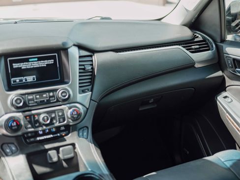 Used 2017 Chevrolet Tahoe LT w/ Luxury Package RWD image 8