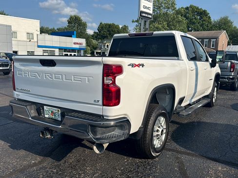 Used 2025 Chevrolet Silverado 2500 LT w/ Convenience Package AWD/4WD image 4