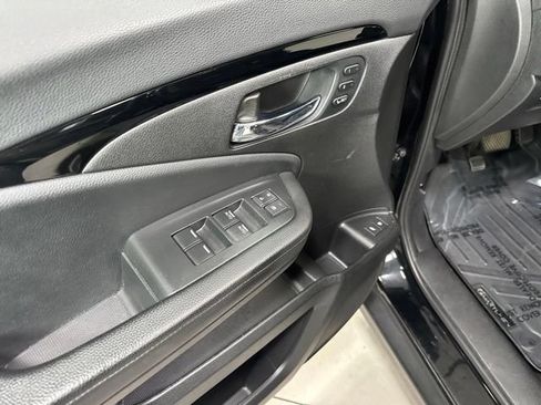 Used 2021 Honda Pilot Touring image 14