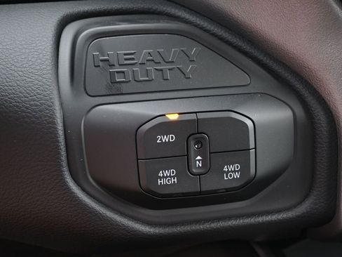New 2026 RAM 2500 Big Horn AWD/4WD image 17
