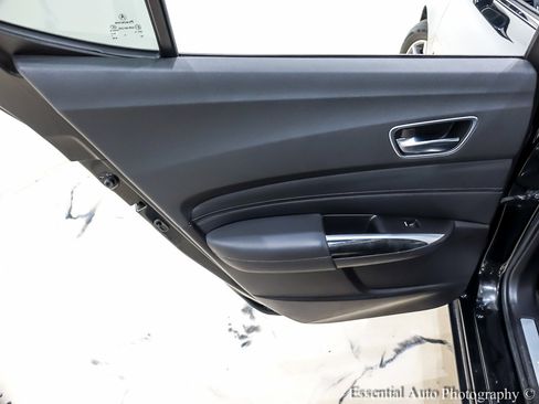 Used 2019 Acura TLX image 27