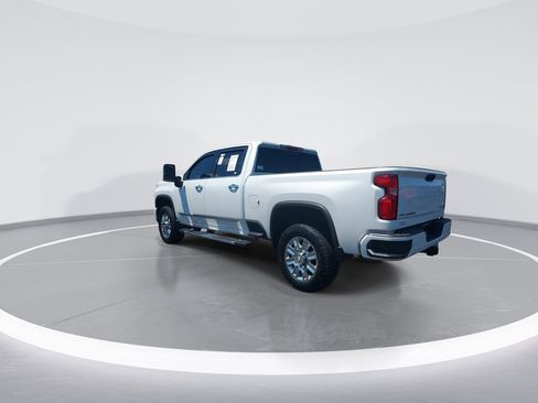 Used 2024 Chevrolet Silverado 2500 High Country w/ High Country Premium Package AWD/4WD image 6