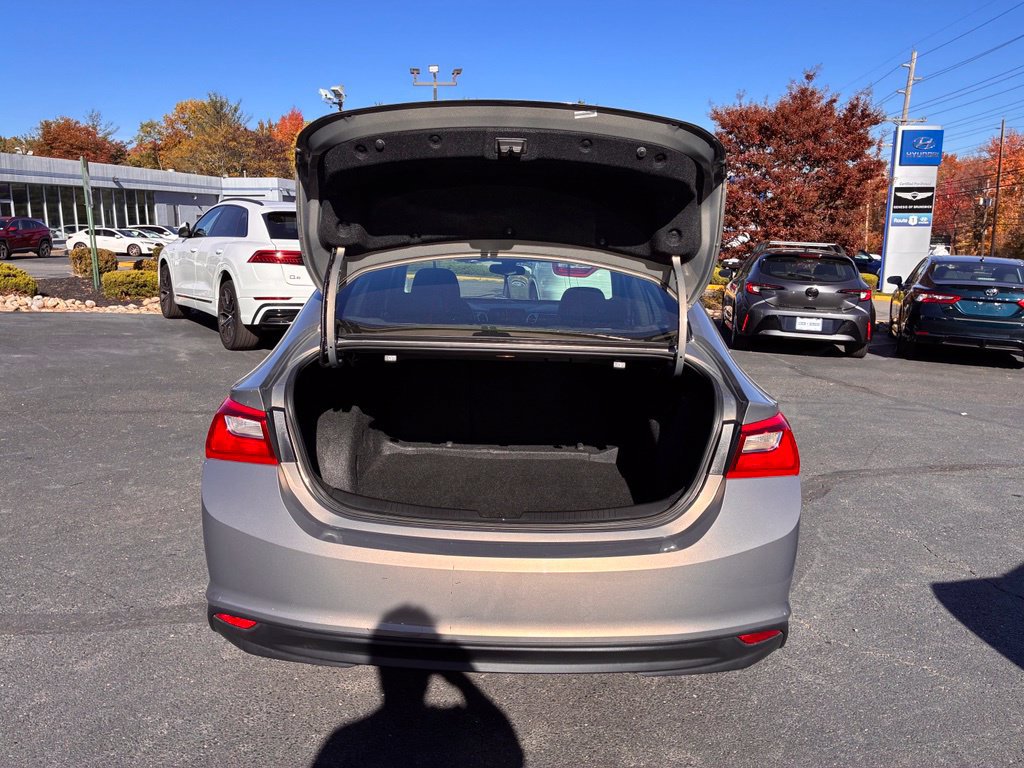 Used 2018 Chevrolet Malibu LT FWD image 11