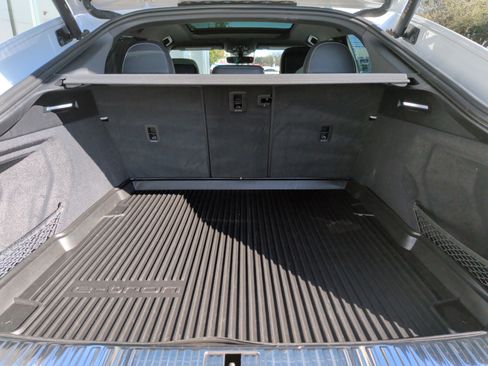 Used 2023 Audi e-tron Prestige w/ Prestige Package image 34