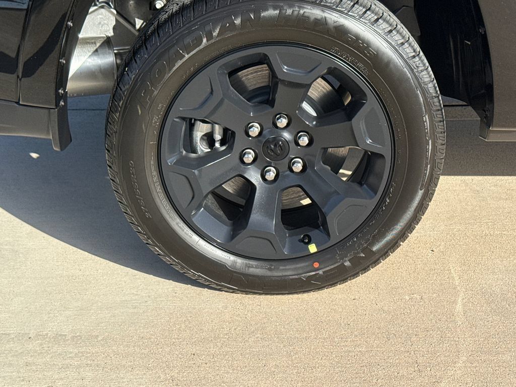 New 2027 RAM 1500 4x4 Crew Cab image 10