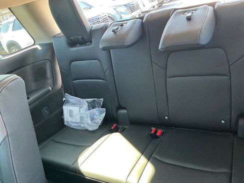 New 2026 Nissan Pathfinder Platinum image 26