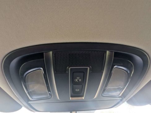 Used 2018 Kia Sorento FWD image 27