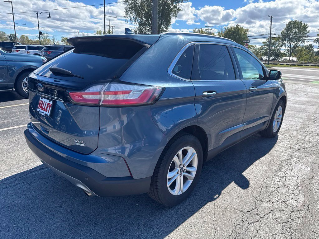 Used 2019 Ford Edge SEL w/ Equipment Group 201A AWD/4WD image 3