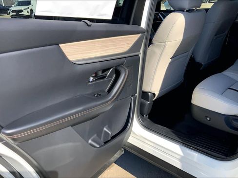 New 2026 MAZDA CX-90 3.3 Turbo w/ Preferred Package image 19